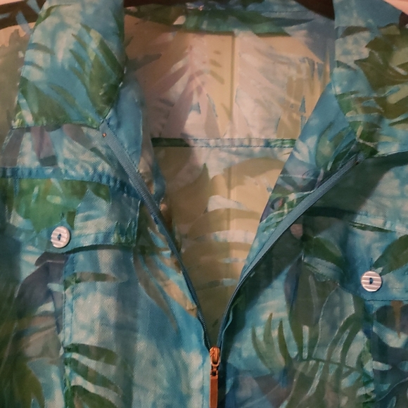 Jacket - Picture 2 of 4
